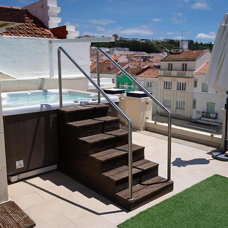 By The Sea - Nazare Bed & Breakfast Dış mekan fotoğraf