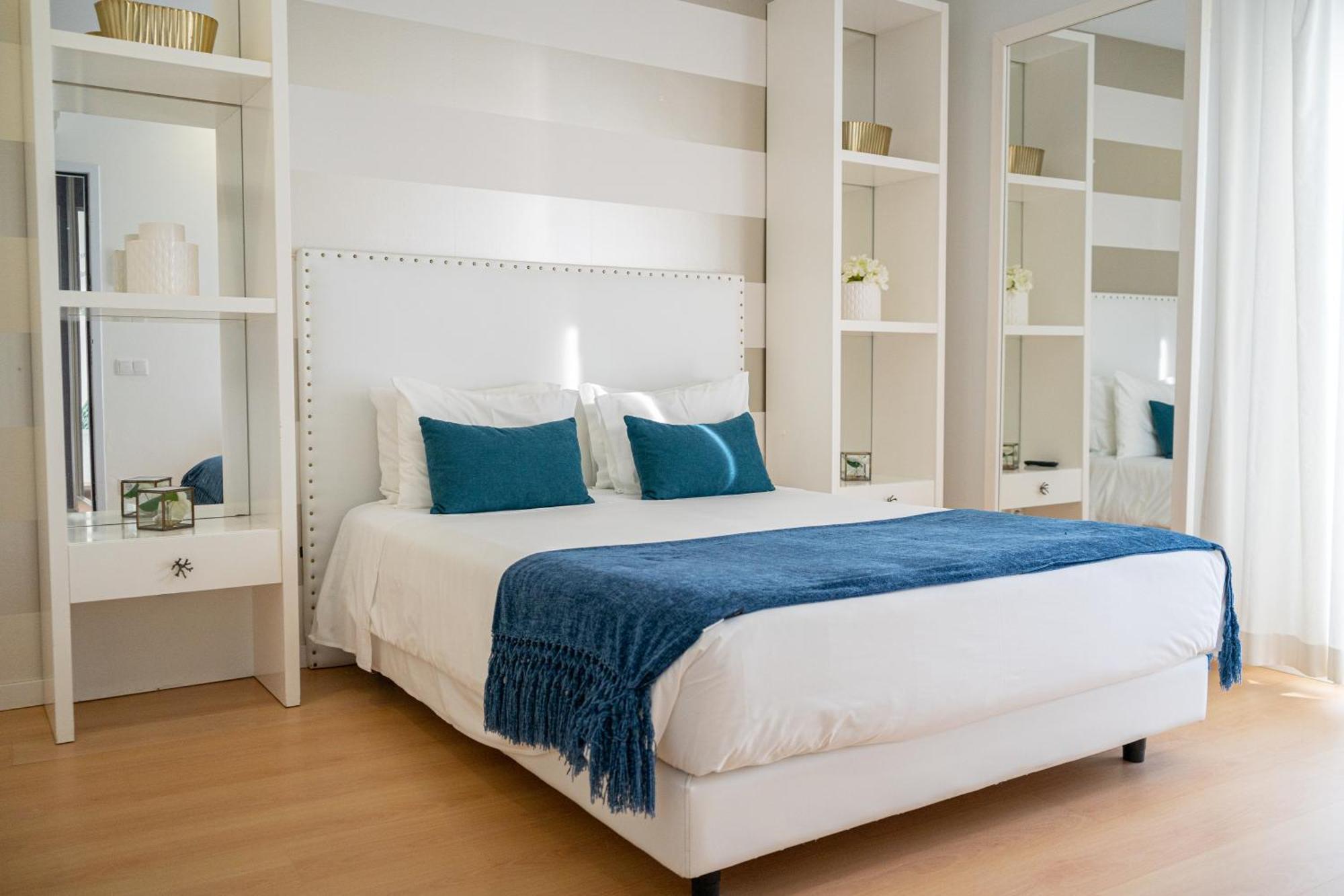 By The Sea - Nazare Bed & Breakfast Dış mekan fotoğraf