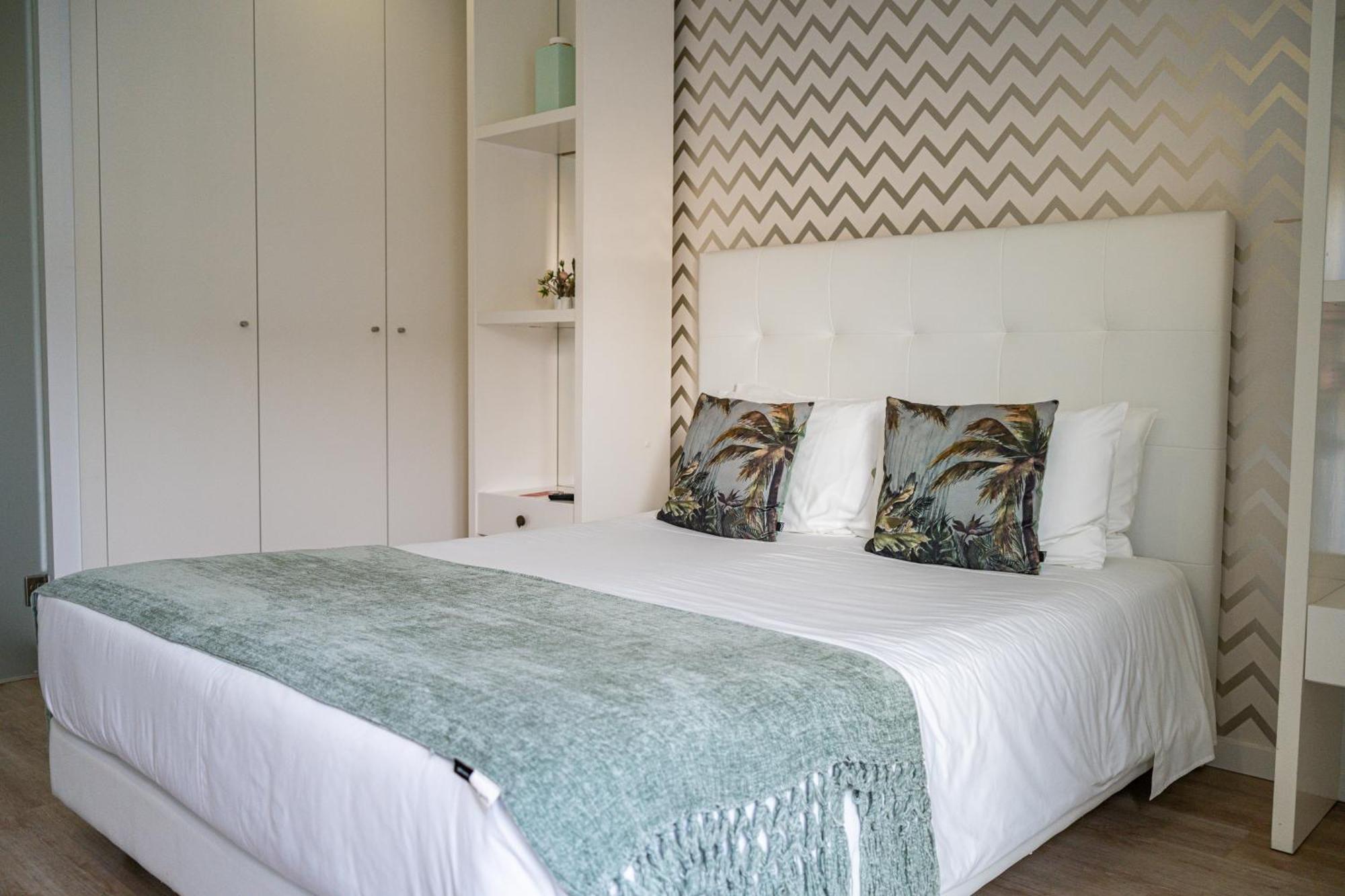 By The Sea - Nazare Bed & Breakfast Dış mekan fotoğraf